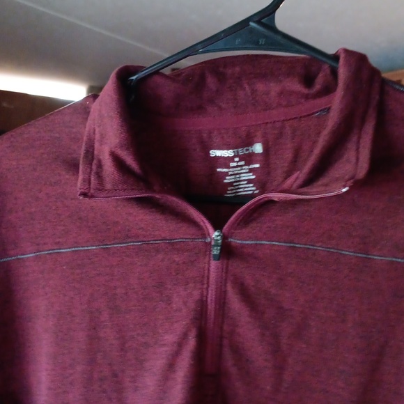 Swiss Tech - Picture 3 of 7